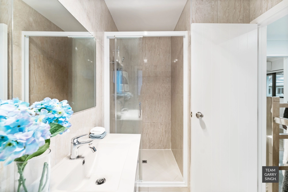 Photos of 12A Berwyn Avenue