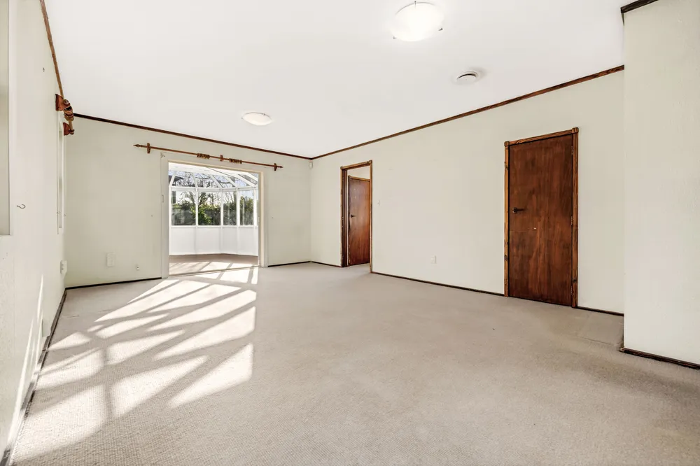 Photos of 1/85 Meadway