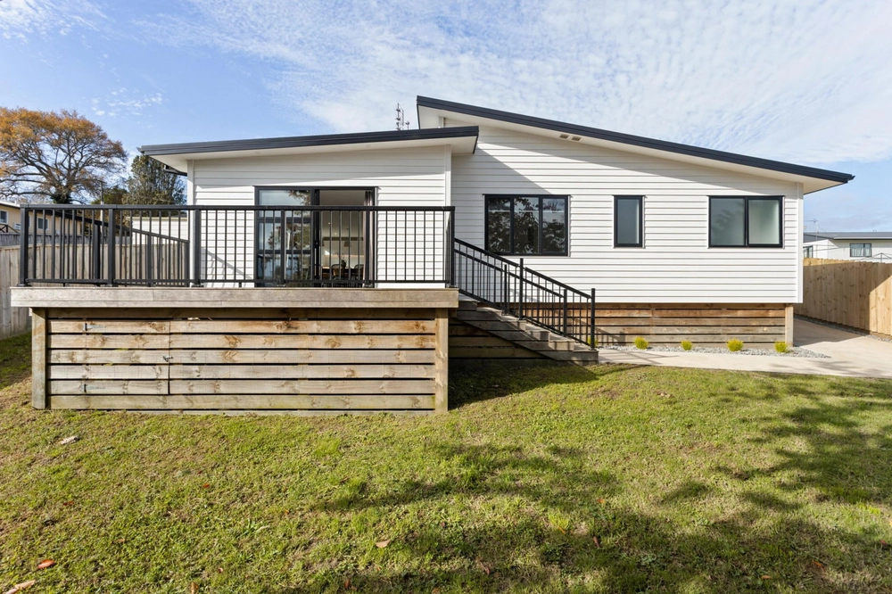 Photos of 52B Rolleston Street