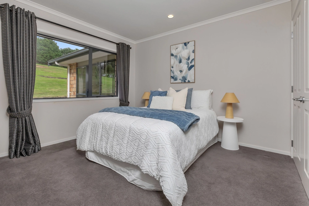 Photos of 43 Roydon Drive