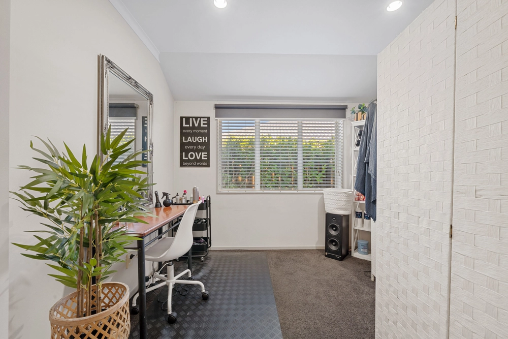 Photos of 235 Kilkenny Drive