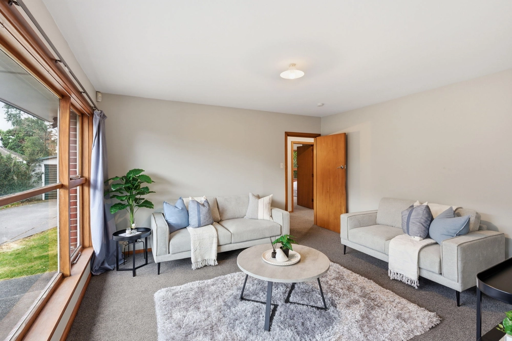 Photos of 50 Staveley Street