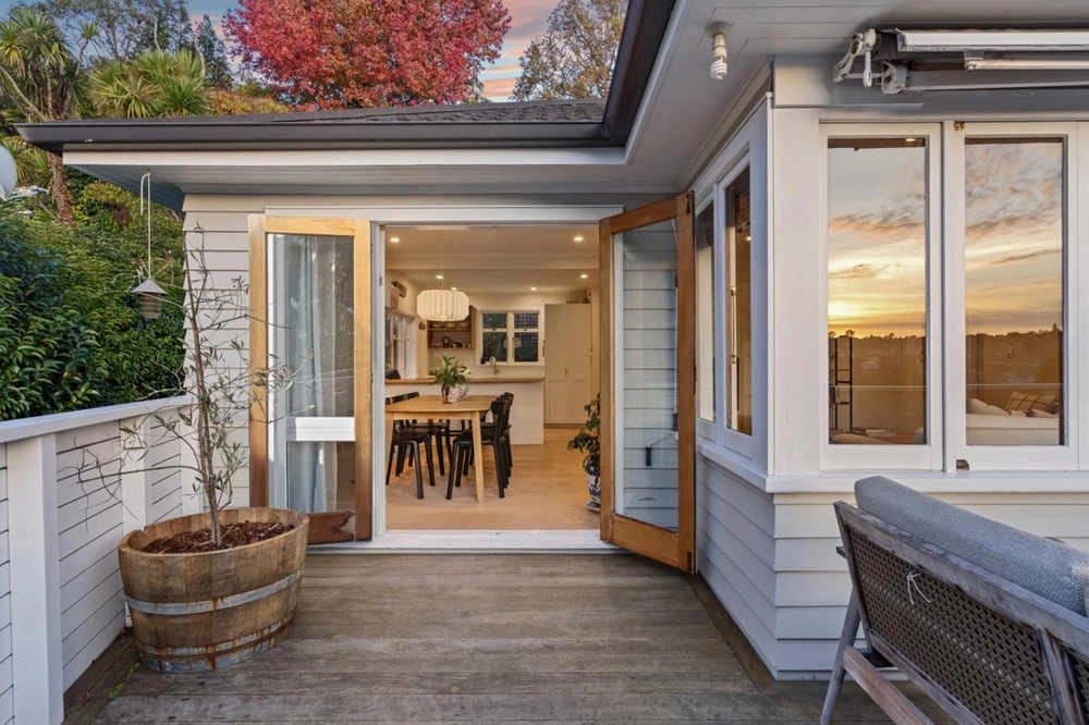 Photos of 2 Konini Street
