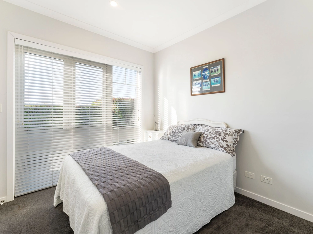 Photos of 11 Lake Drive