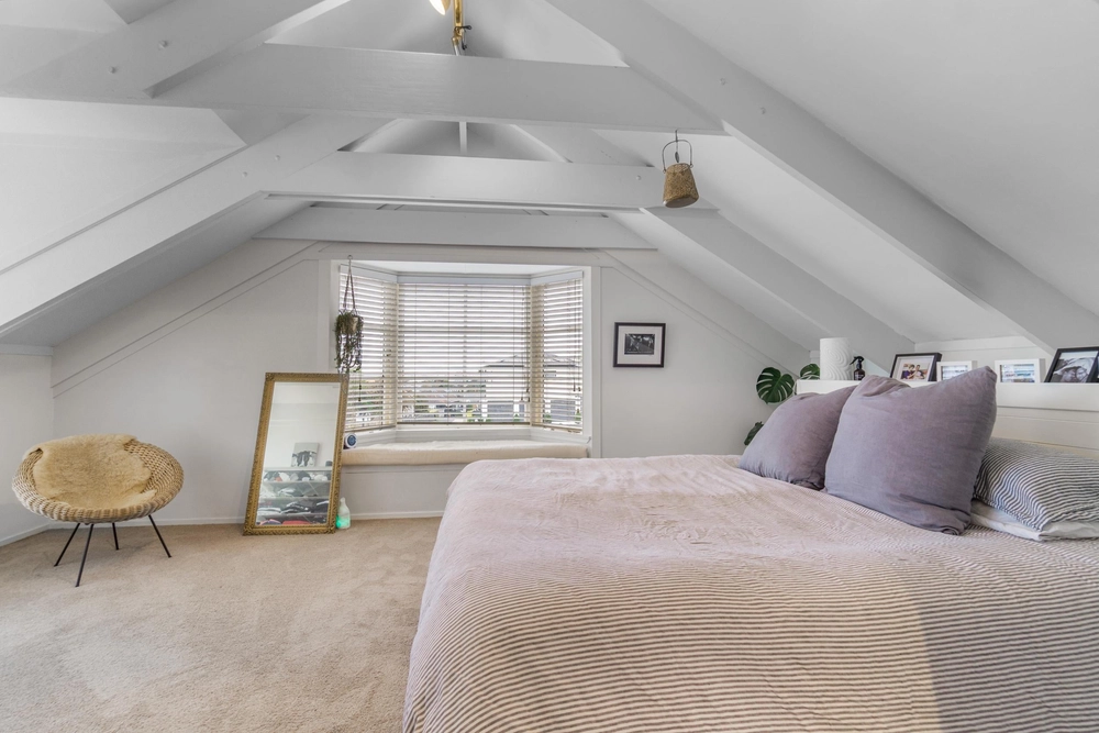 Photos of 133 Coates Avenue
