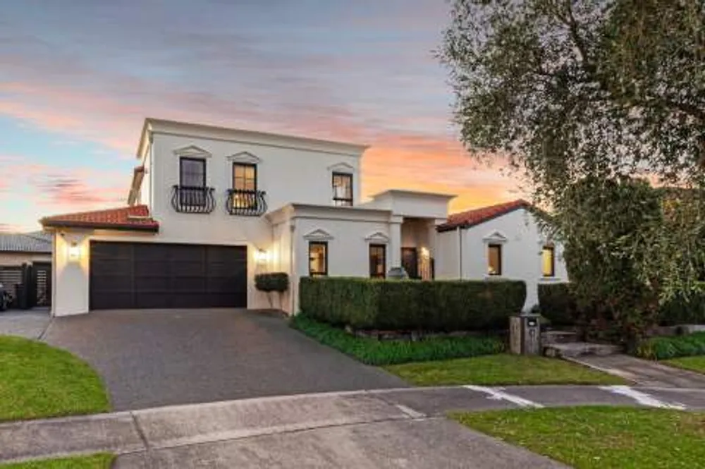 Photos of 1 Waimarama Close