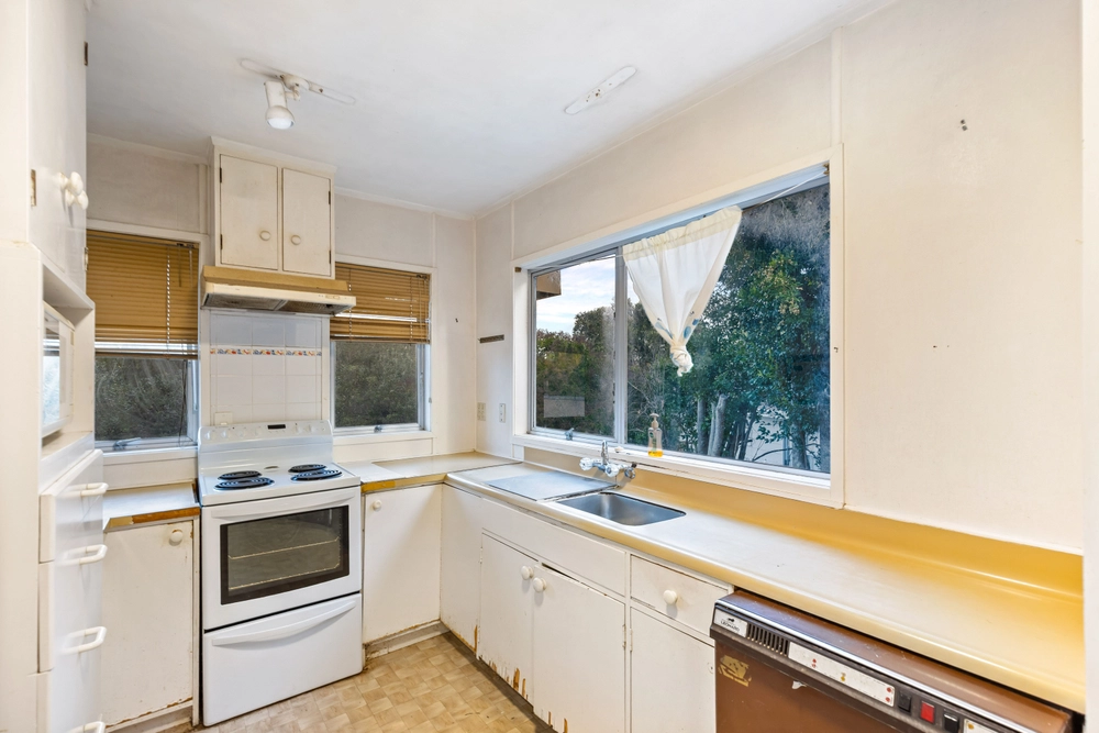 Photos of 273A Royal Road