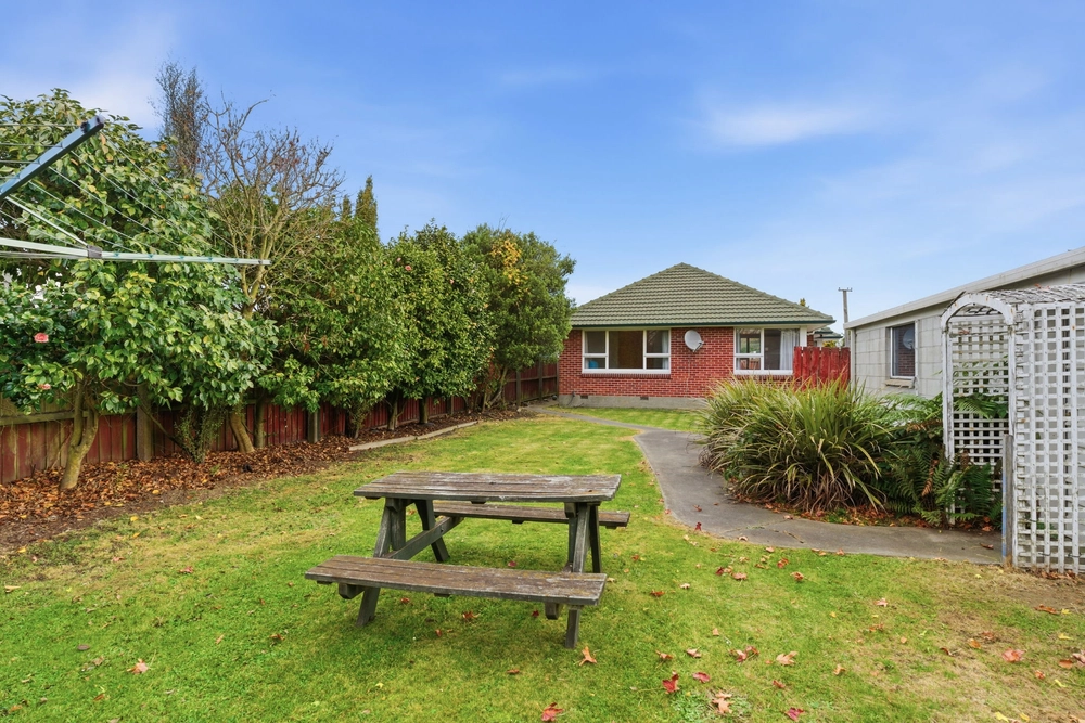 Photos of 50 Staveley Street