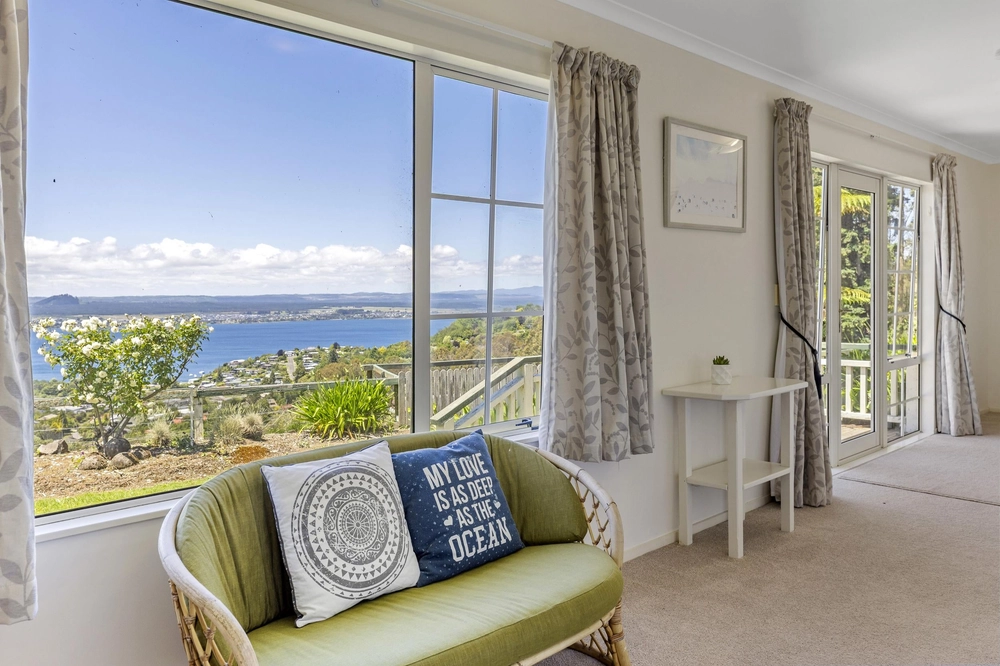 Photos of 65 Te Moenga Park