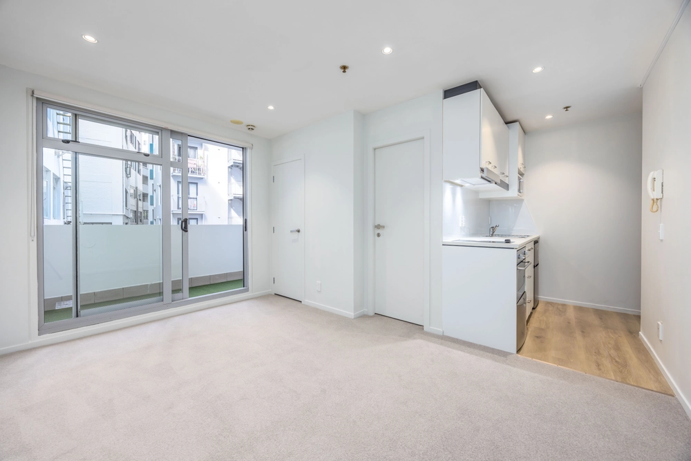 Photos of 2K/32 Eden Crescent