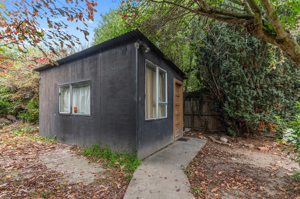 Photos of 15 Rowcliffe Crescent