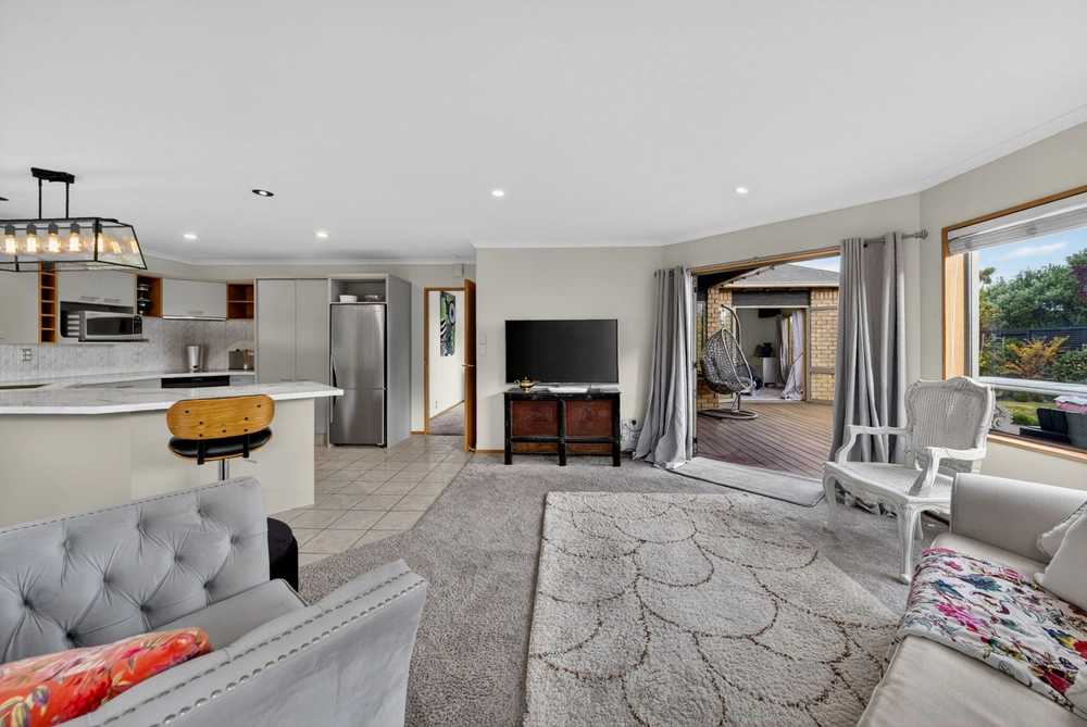 Photos of 76 Fairway Drive