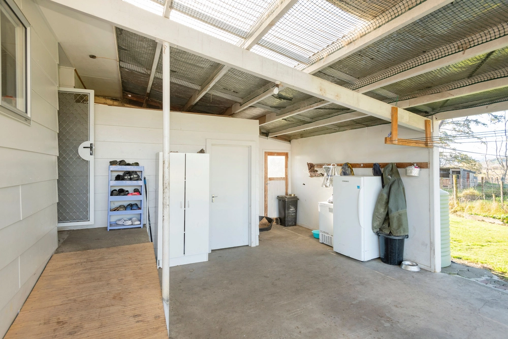 Photos of 172 Whatatutu Road