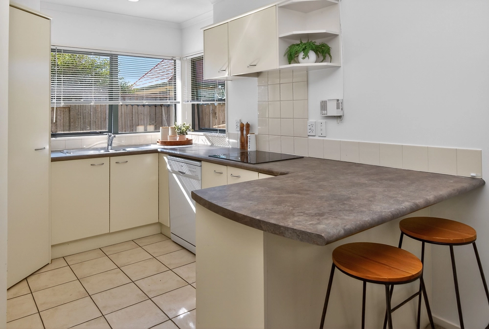 Photos of 6 Nier Place