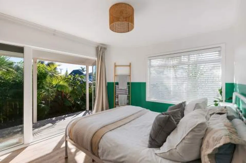 Photos of 39A Percy Road