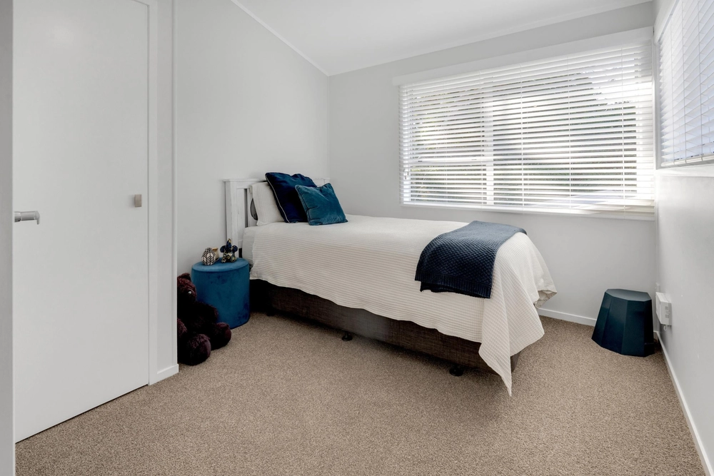 Photos of 12 Camwell Close