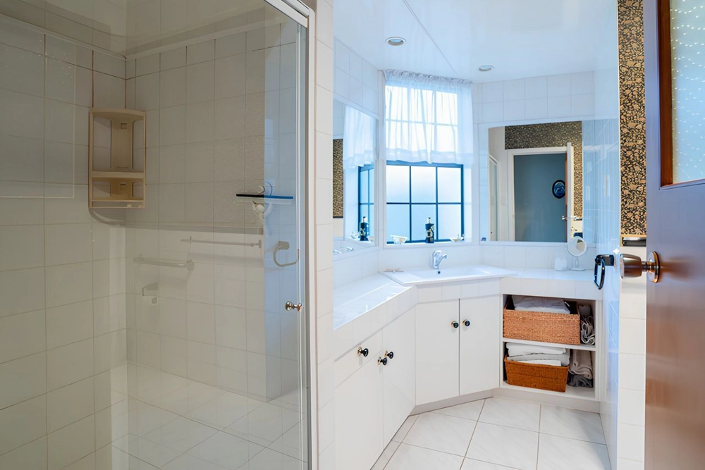 Photos of 404 Purser Place