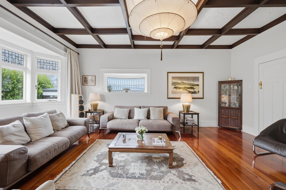 Photos of 23 Fairholme Avenue