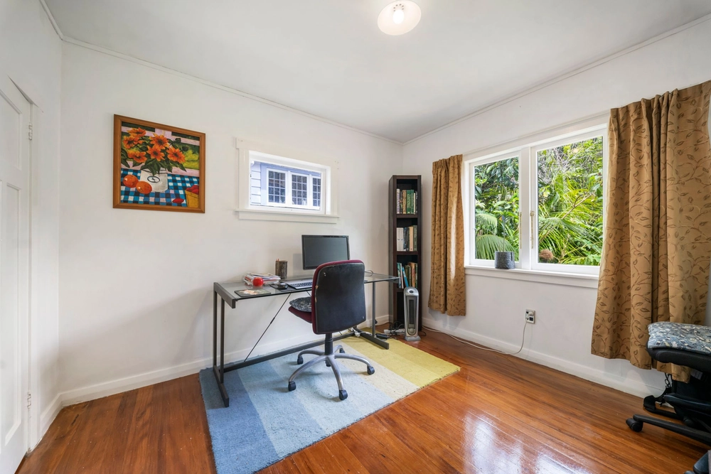 Photos of 83 Endeavour Street
