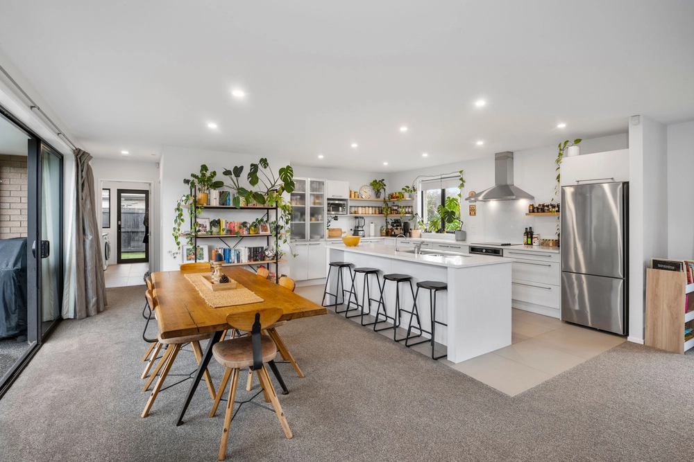 Photos of 11 Oakwood Way