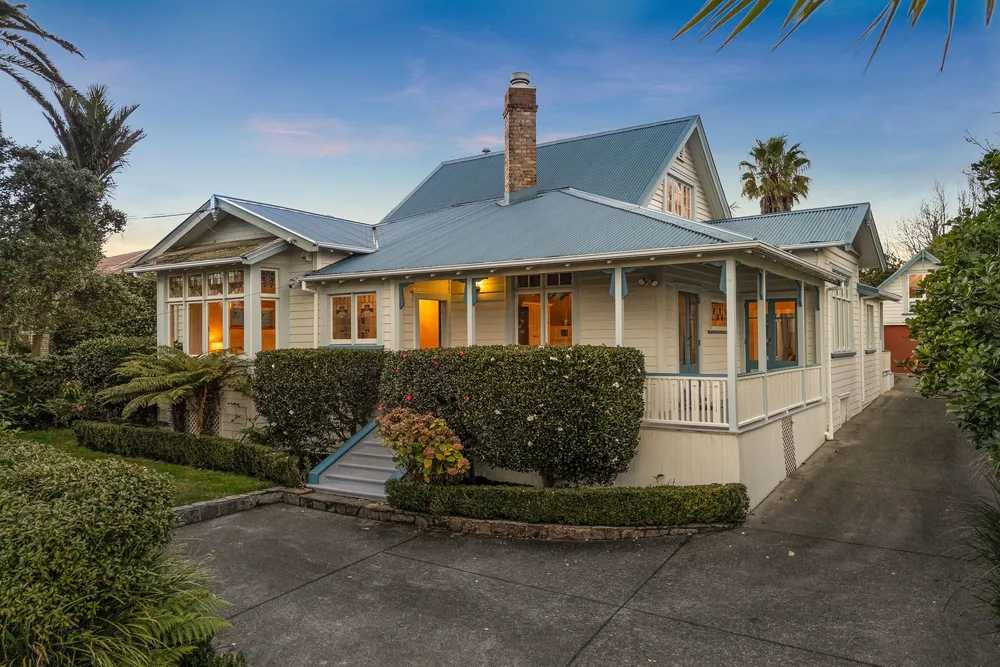 Photos of 1 Plunket Road
