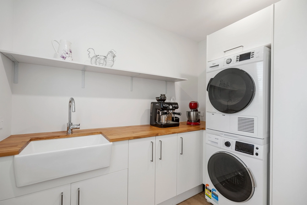 Photos of 32B Red Hill Road
