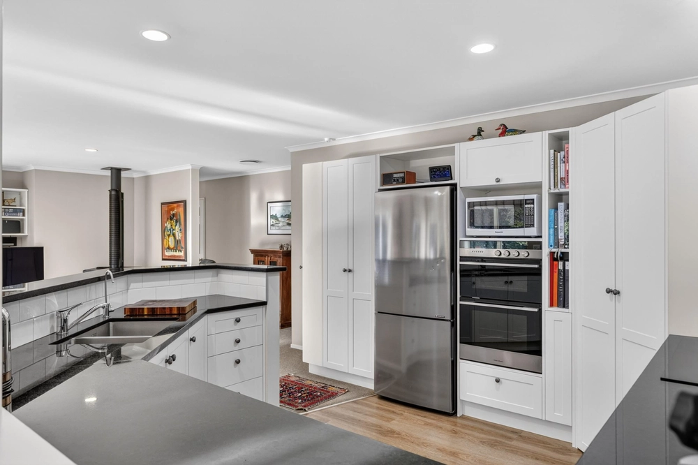 Photos of 328 Newell Road