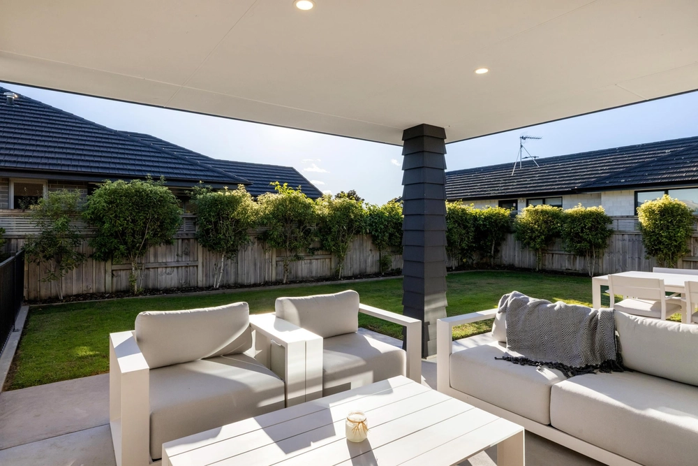 Photos of 23 Kingdon Street
