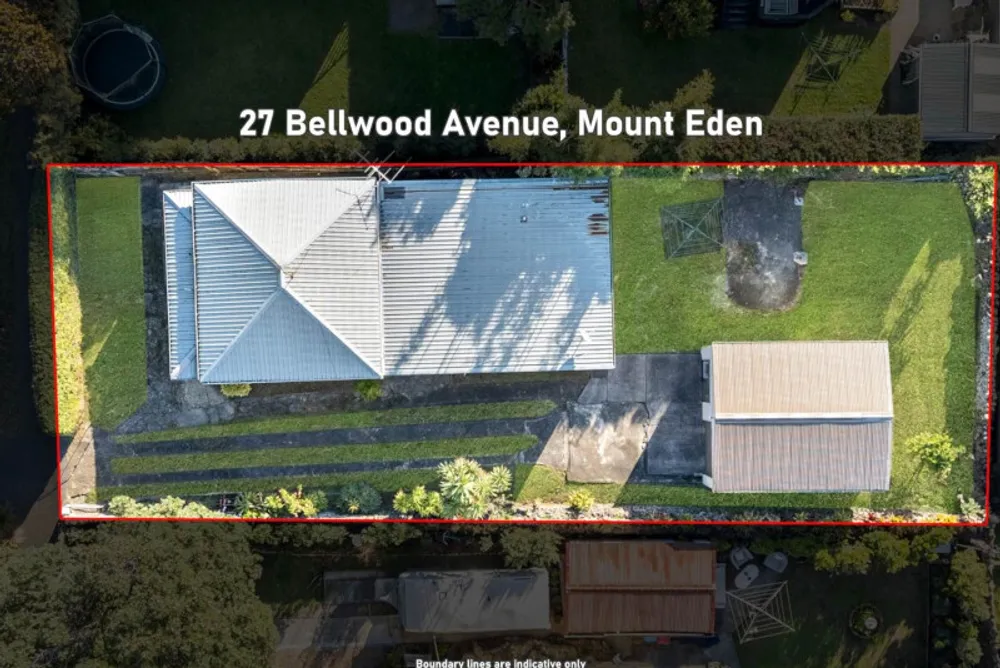 Photos of 27 Bellwood Avenue
