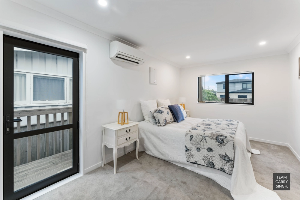 Photos of 12A Berwyn Avenue