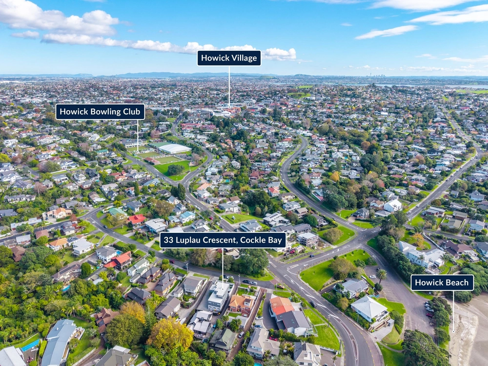 Photos of 33 Luplau Crescent