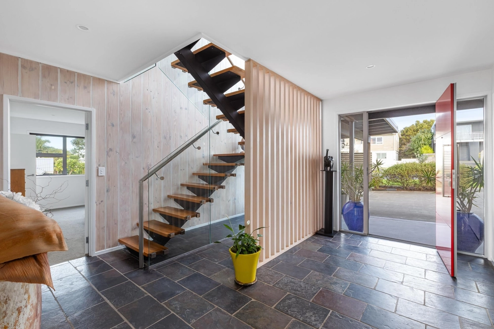 Photos of 202 Vipond Road
