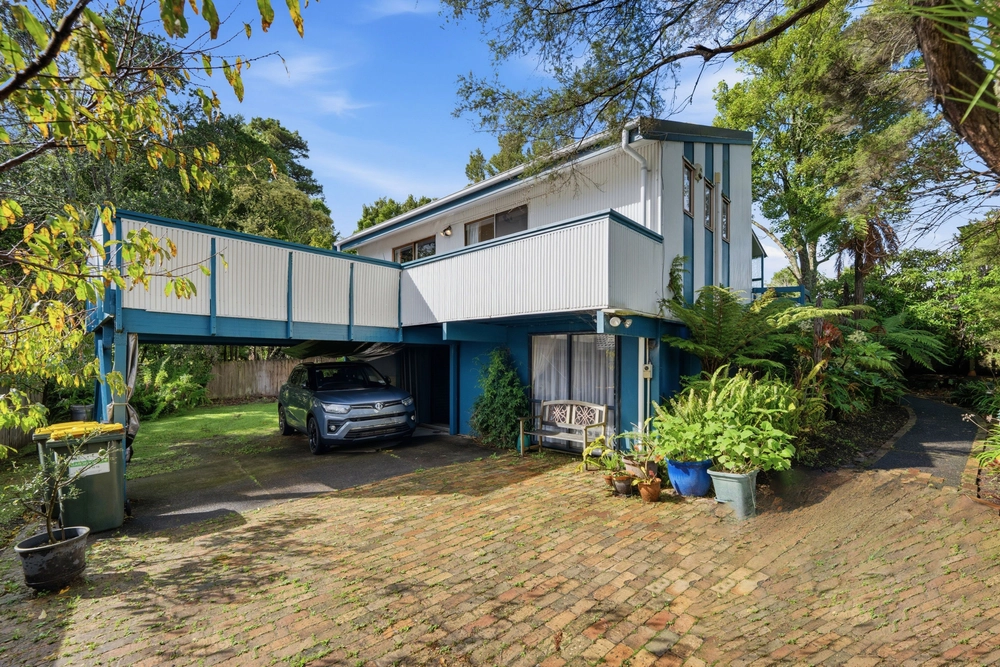 Photos of 114 Atkinson Road
