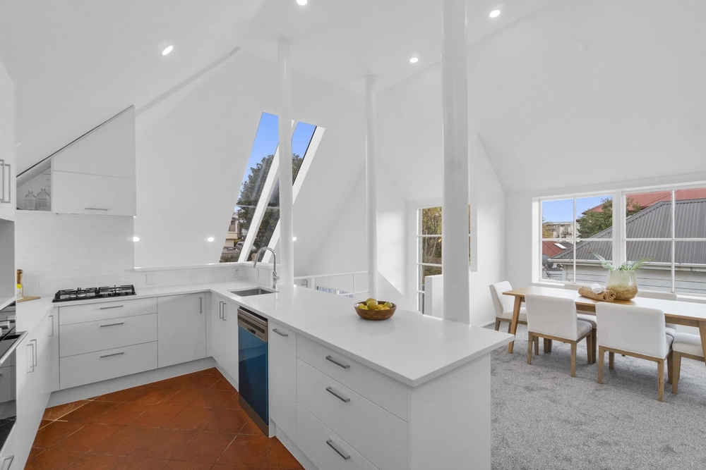 Photos of 13 Mamie Street