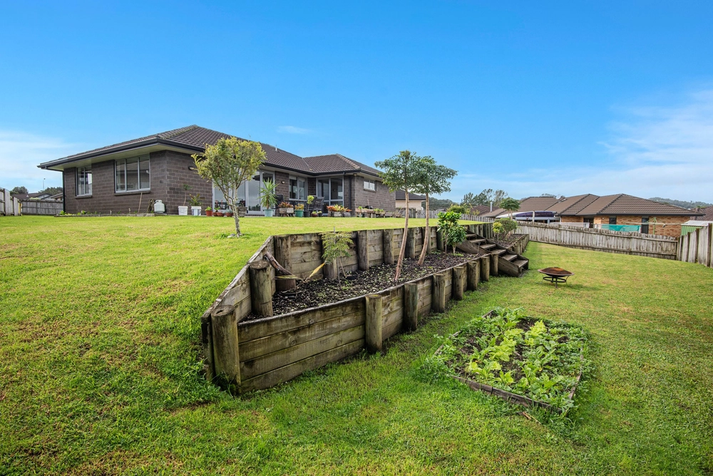 Photos of 18 North Crest Drive