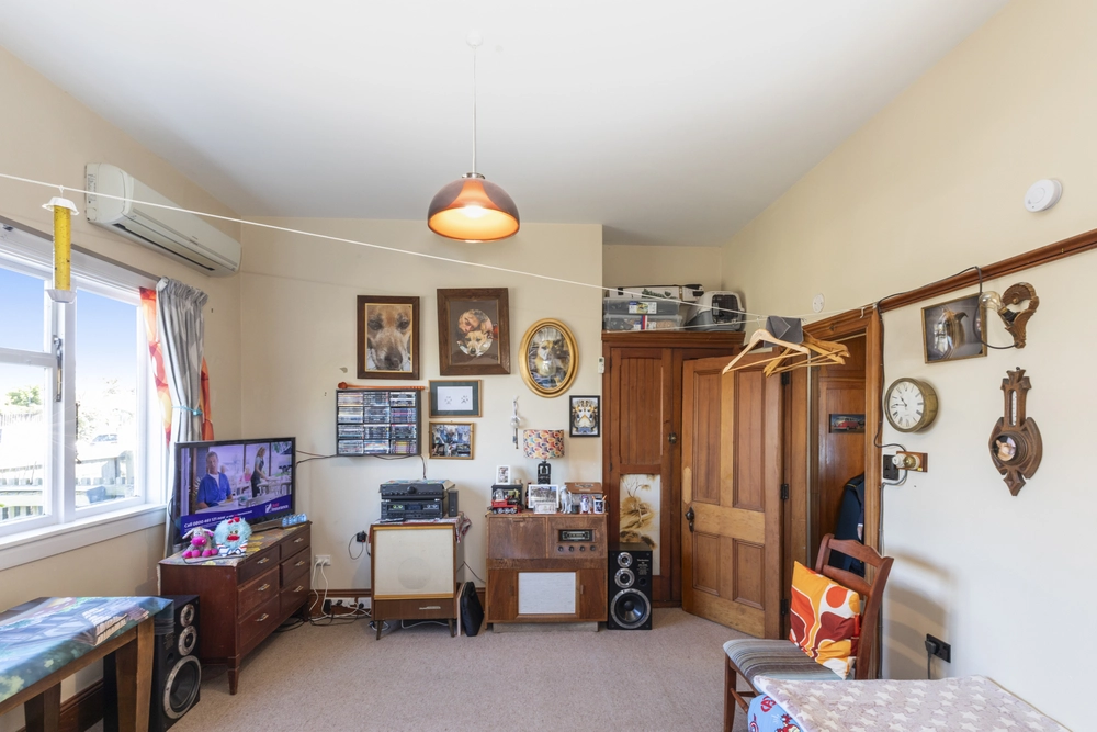 Photos of 507 Worcester Street