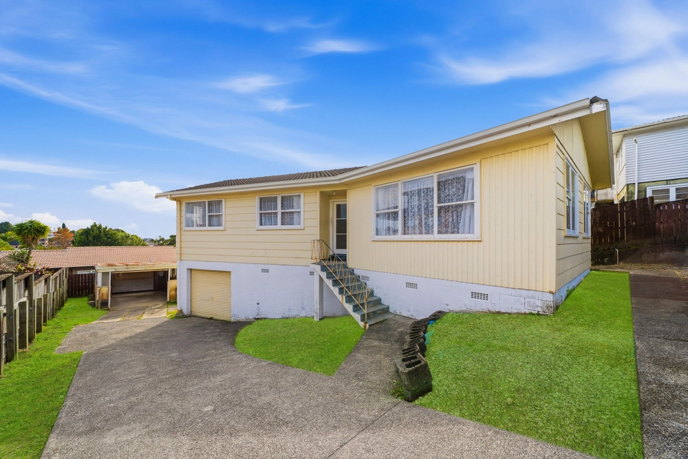 Photos of 42 Maioro Street