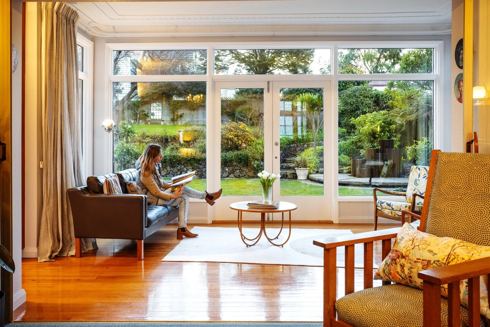 Photos of 8 Neidpath Road