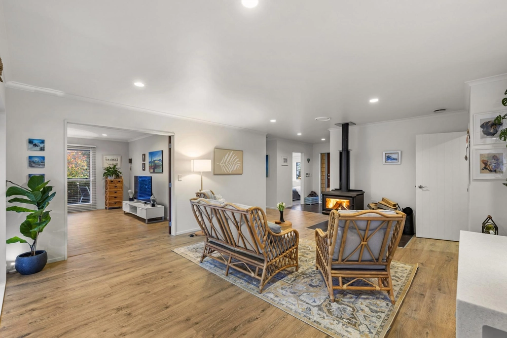 Photos of 46 Glen Ida Way