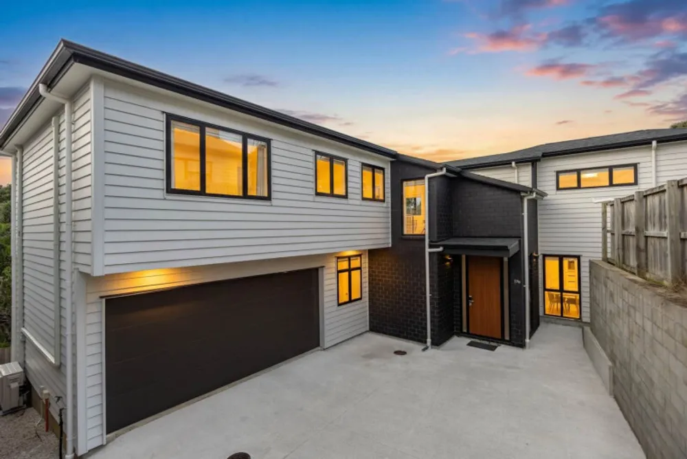 Photos of 17B Strathnaver Crescent