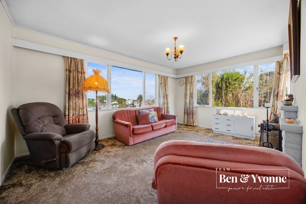 Photos of 24 Cotswold Lane