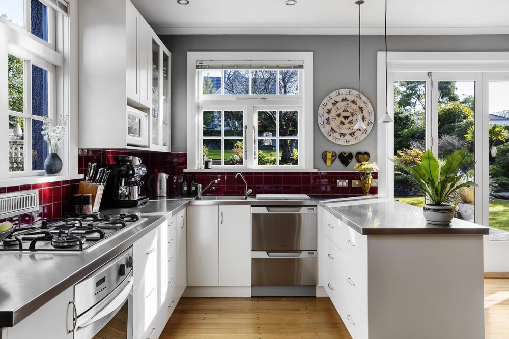 Photos of 8 Neidpath Road