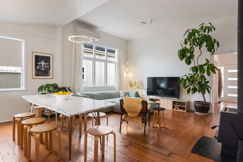 Photos of 3 Wellington Street