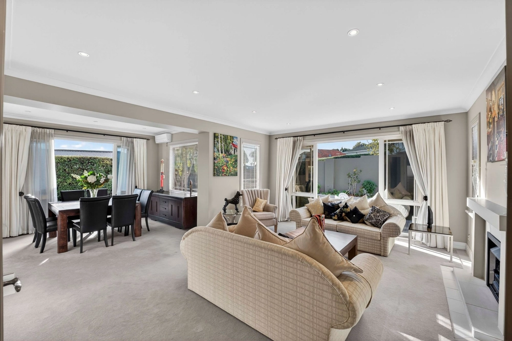 Photos of 15 Kenny Road