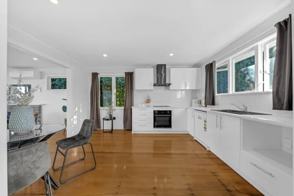 Photos of 3 Meadowvale Avenue
