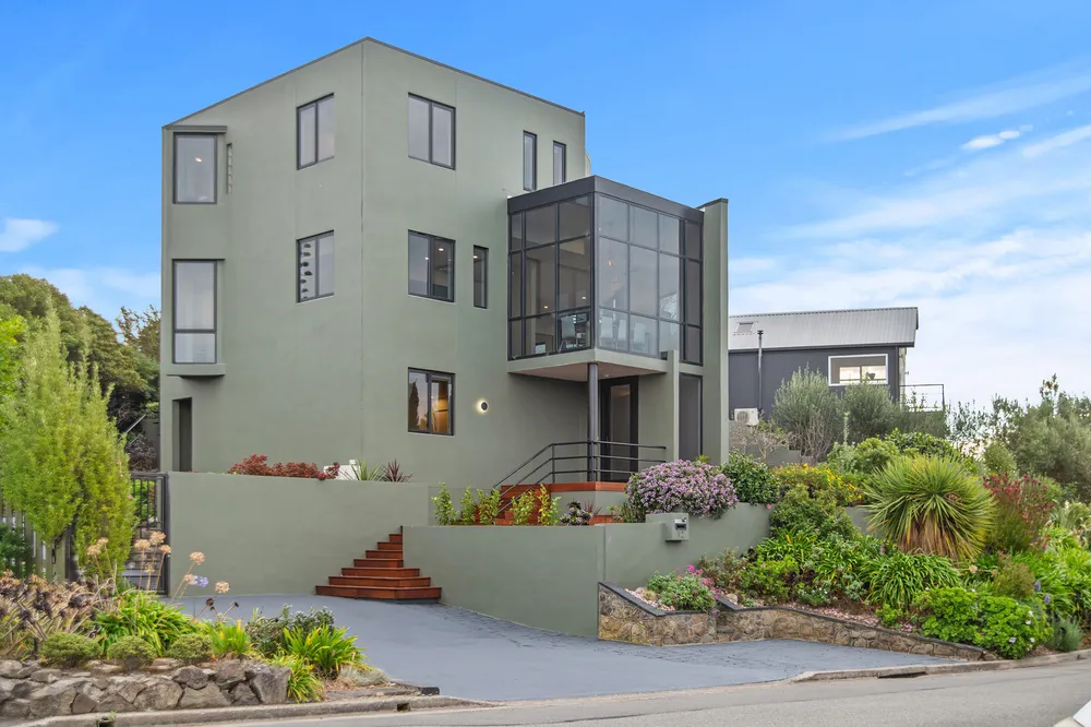 Photos of 72 Glenstrae Road