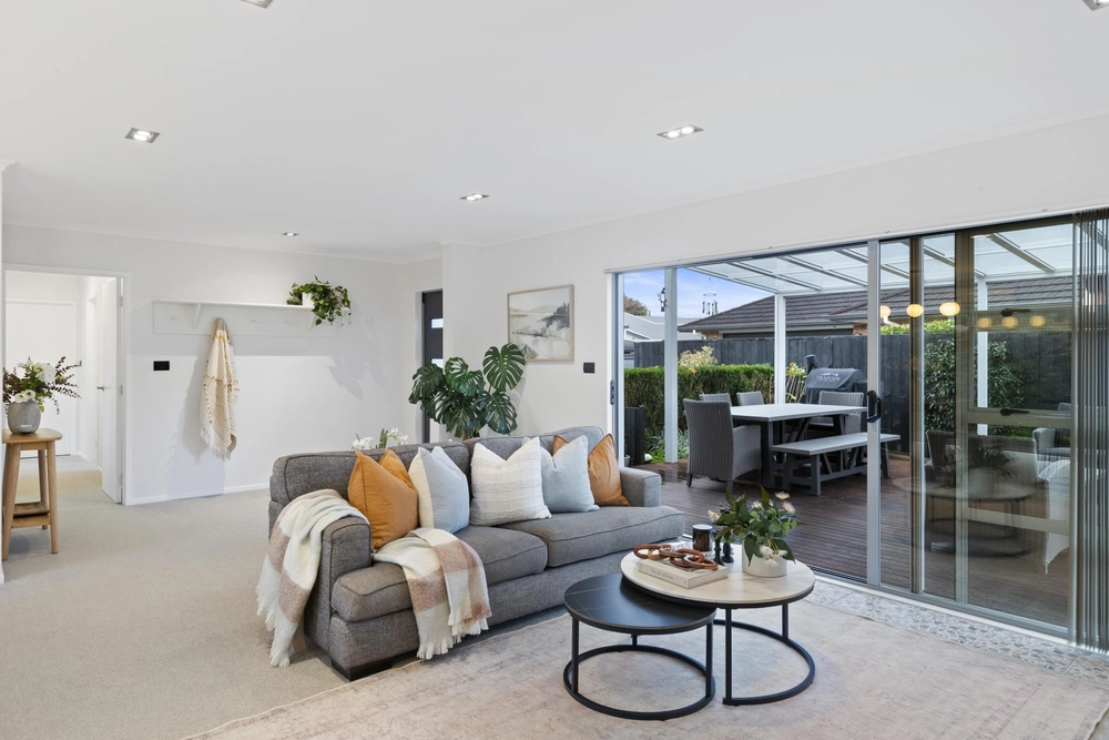 Photos of 54A George Crescent