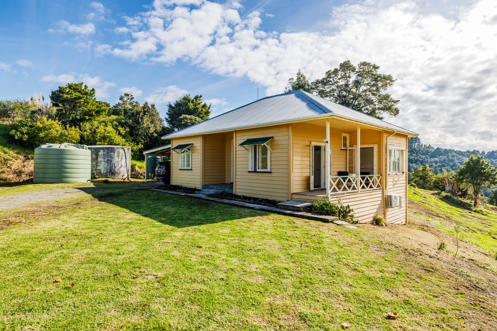 Photos of 544 West Coast Road