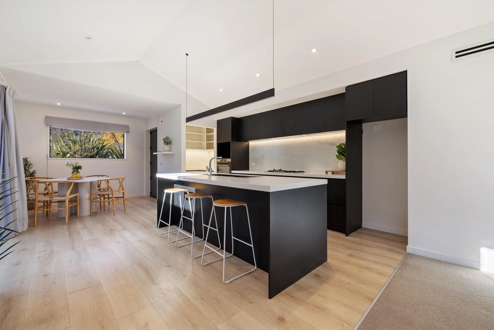 Photos of 8 Bale Road, Hanley's Farm