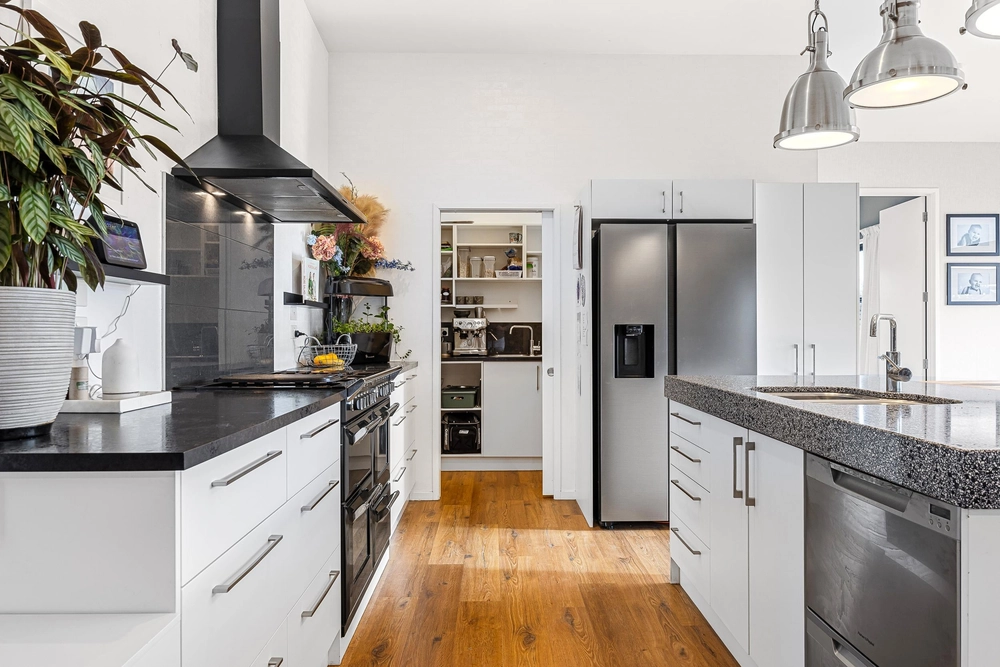 Photos of 18 Warwick Road